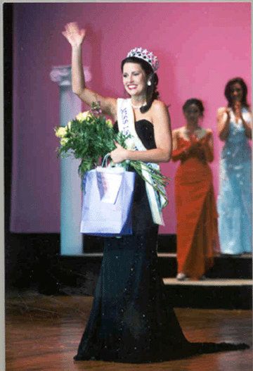 Ms. LSU-USA 2002 takes her walk
